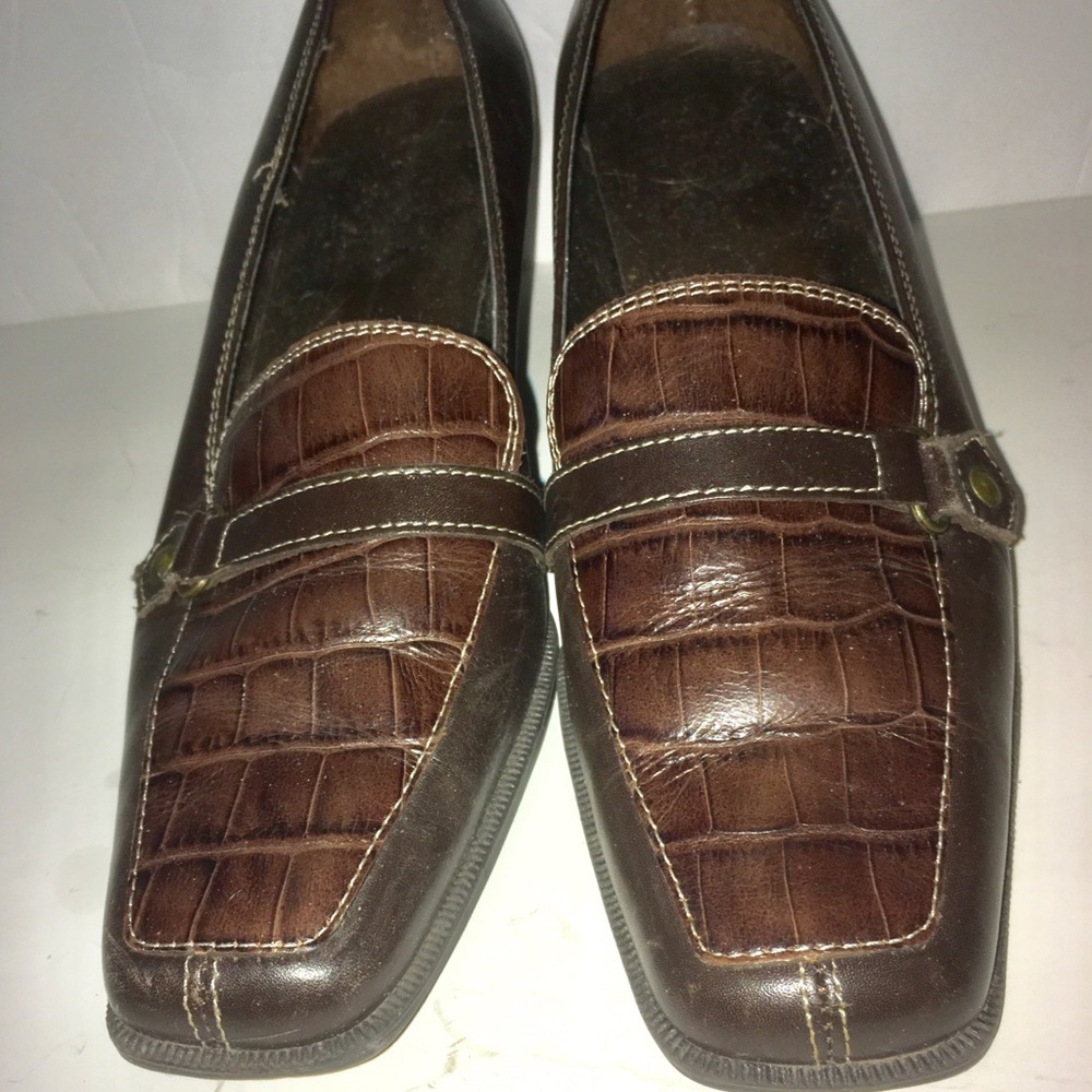 Danielle Low Heel Pumps Dark Brown Shoes Size 6M